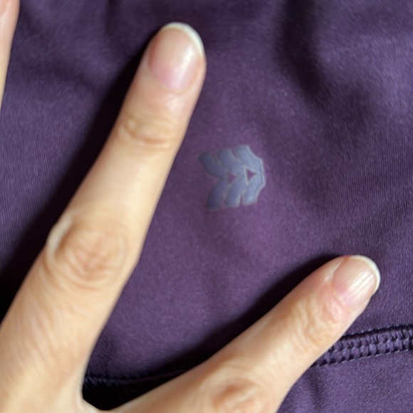 All in motion cropped leggings eggplant size medium like new only washed - Picture 4 of 5